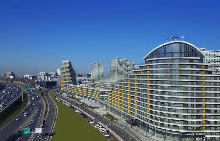 Radisson Blu Batisehir * איסטמבול