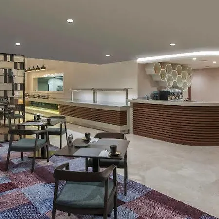Radisson Blu Batisehir Hotel